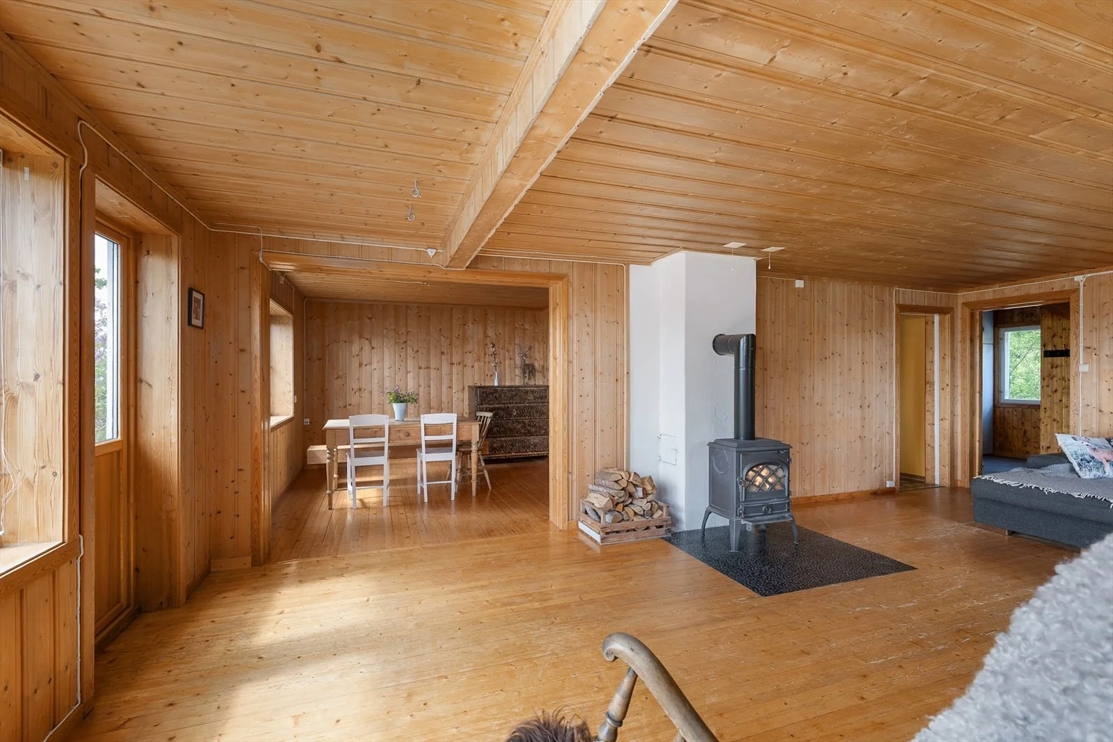 Photo 12