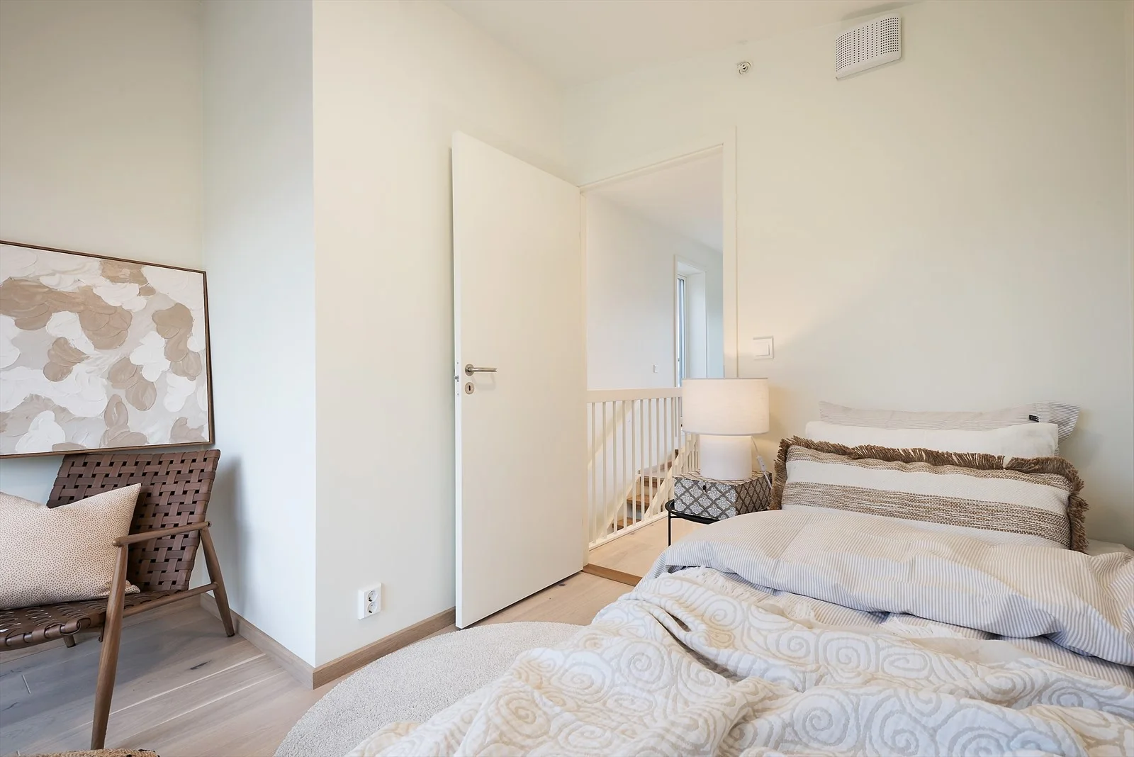 Photo 63