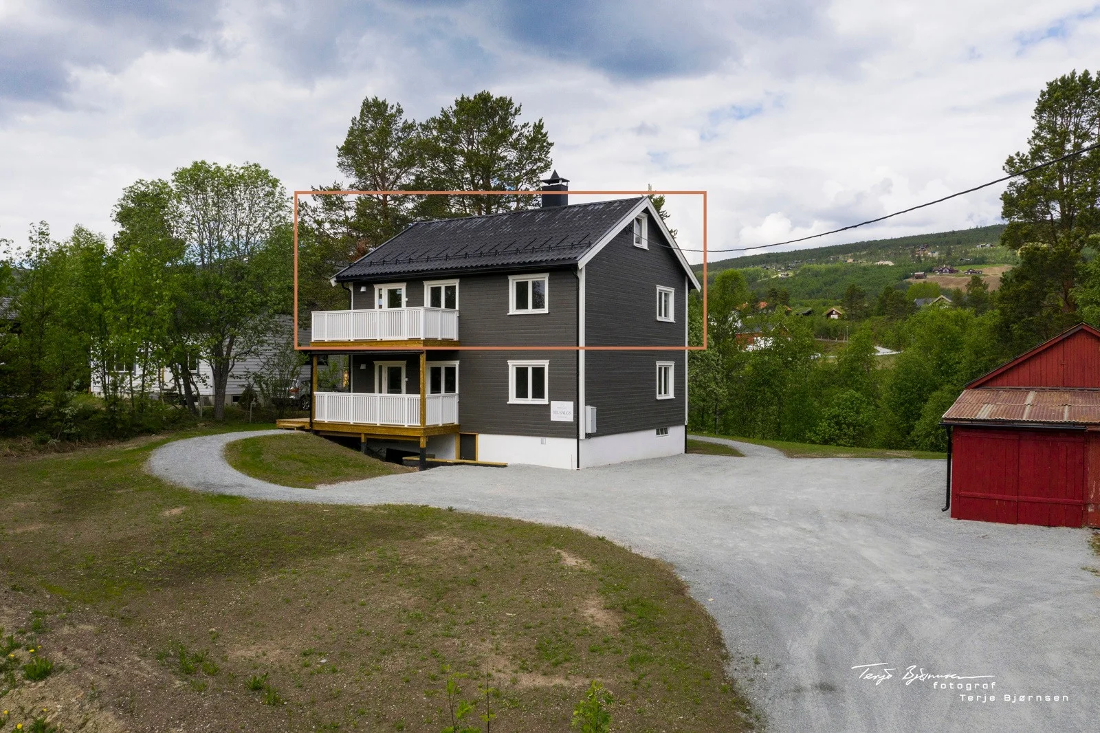 Listing photo