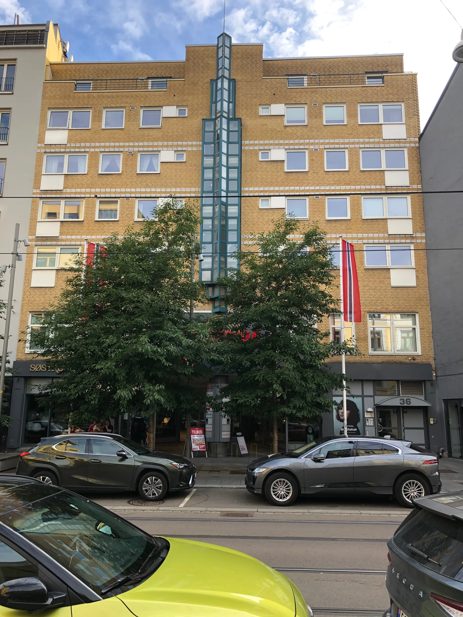Photo 12