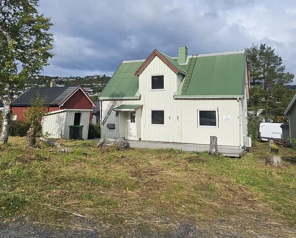 Listing photo